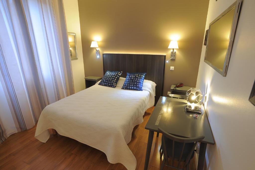 Hotel Italia Tours Habitación foto